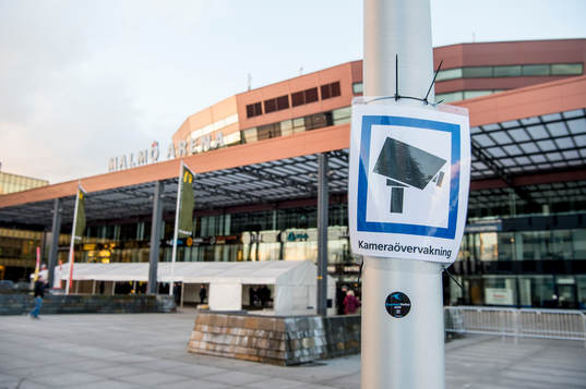 Förberedelser med polisavspärringar