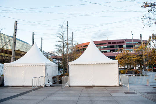 Förberedelser med polisavspärringar