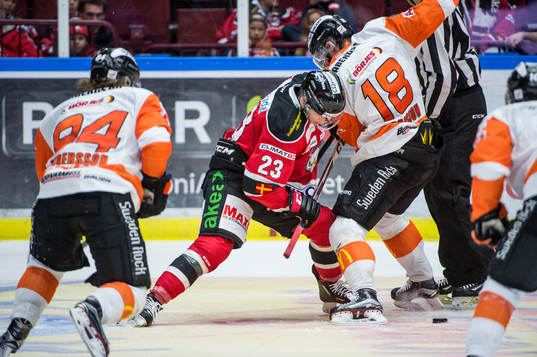 Malmö Redhawks Christoffer Forsberg mot Karlskronas Jimmy