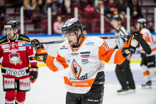 Karlskronas Viktor Amnér deppar