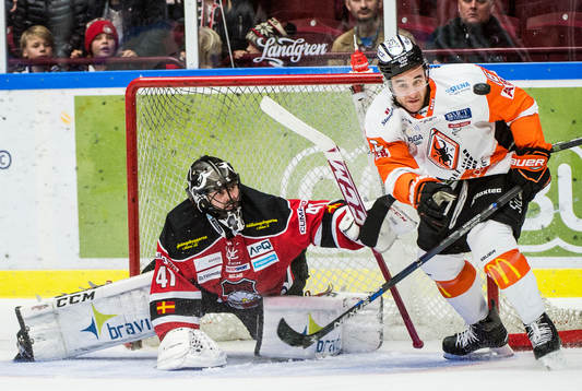 Malmö Redhawks målvakt Cristopher Nihlstorp mot