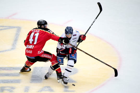 Luleås Ilari Melart och Linköpings Broc Little