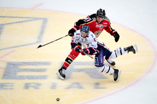 Luleås Ilari Melart och Linköpings Broc Little