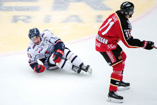 Linköpings Broc Little tar sig för knät
