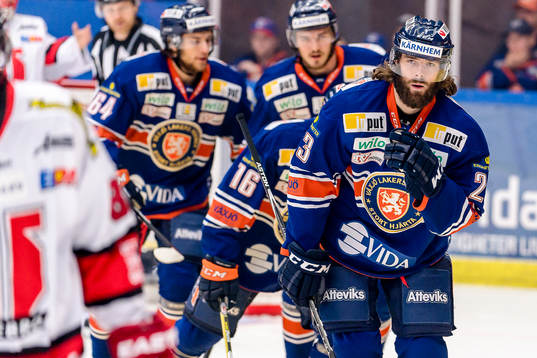 Växjös Ville Leino jublar