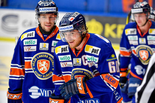 Växjös Erik Josefsson jublar