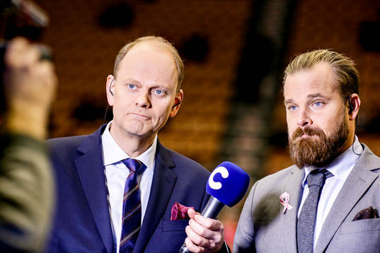 Cmores experter Lasse Granqvist och Sanny Lindström