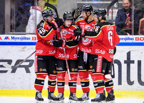 Luleås Kael Mouillierat (v) jublar