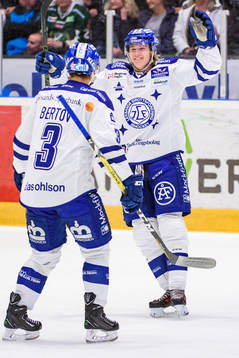 Leksands Isak Skedung jublar