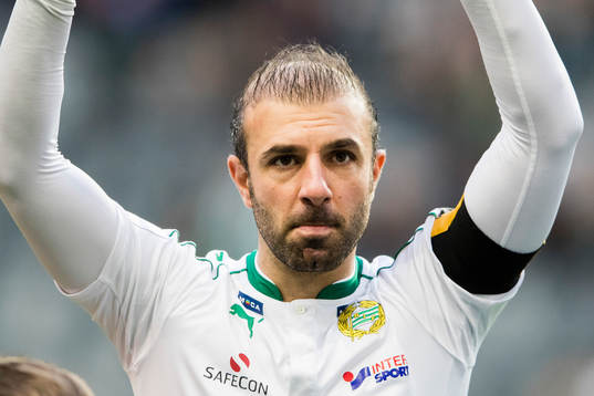 Hammarbys Kennedy Bakircioglu innan fotbollsmatchen i