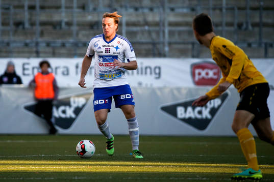 Luleås Emil Johansson och Forwards Axel Wetteus