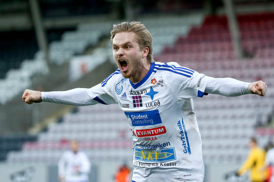 Luleås Joel Rajalakso jublar