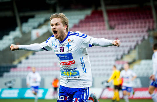 Luleås Joel Rajalakso gör 0-2 och jublar