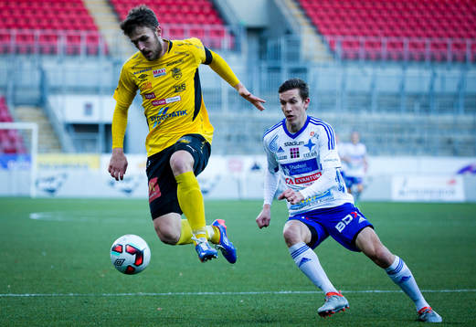 Forwards Markus Gustafsson och Luleås Anton Andersson