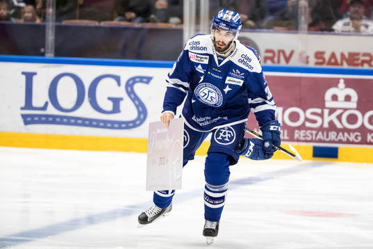 Leksands Markus Lauridsen får check