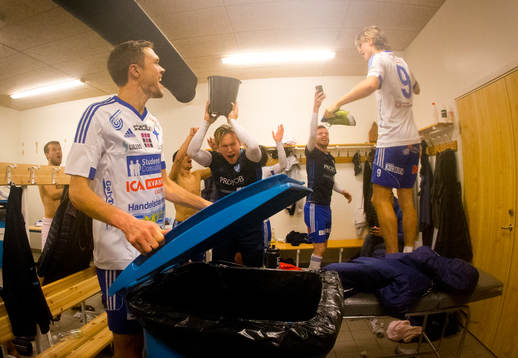 Jubel i Luleås omklädningsrum