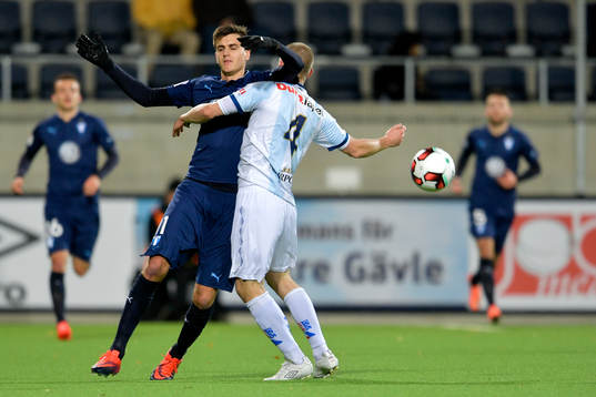 Bläddra bland fler bilder av Fotboll, Allsvenskan, Gefle - Malmö FF