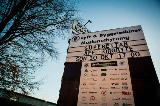 Skylt som annonserar dagens match