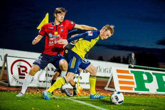 Örgrytes Daniel Paulson och Ängelholms Albin Nilsson i