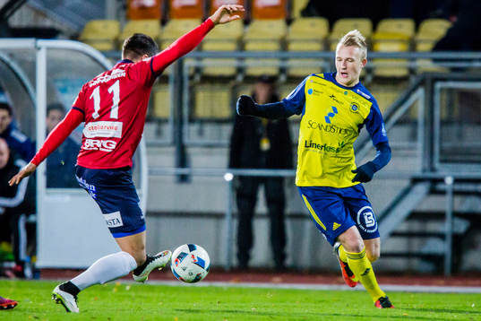 Örgrytes William Atashkadeh och Ängelholms Christian