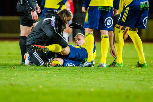 Ängelholms Christian Ljungberg blir liggandes