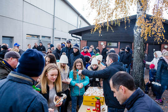 Ängelholms bjuder ungdomslagen på hamburgare