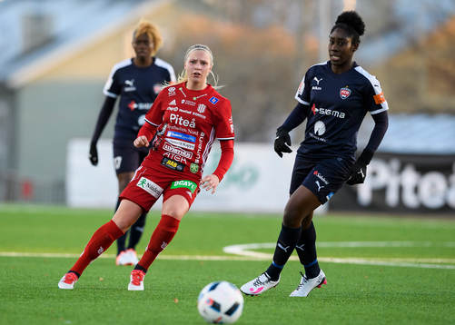 Piteås Ellen Löfqvist och Rosengårds Anita Asante