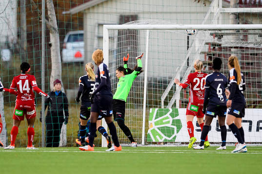 Piteås Tempest-Marie Norlin gör 1-1 bakom Rosengårds