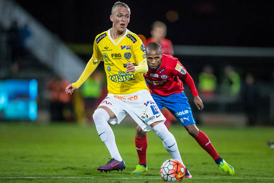 Falkenbergs Jesper Karlsson och Helsingborgs Bradley Ralani