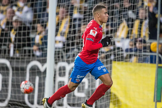 Helsingborgs Jordan Larsson jublar