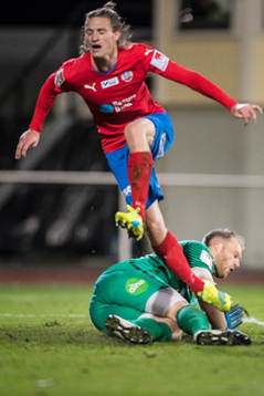 Falkenbergs målvakt Alexander Lundin och Helsingborgs