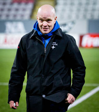 Luleås tränare Fredrik Waara är glad