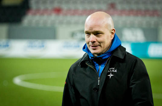 Luleås tränare Fredrik Waara är glad