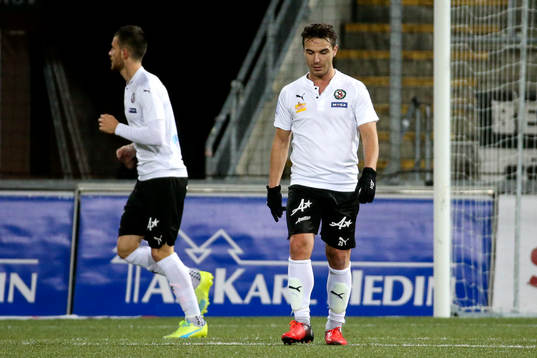 Örebros Nordin Gerzic deppar