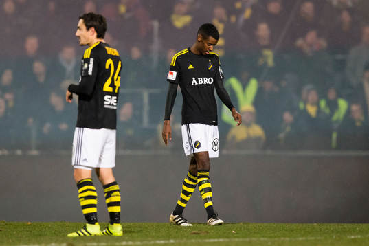 s Stefan Ishizaki och AIK:s Alexander Isak