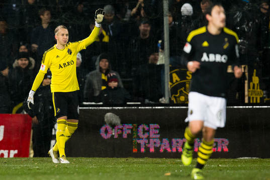 s målvakt Patrik Carlgren