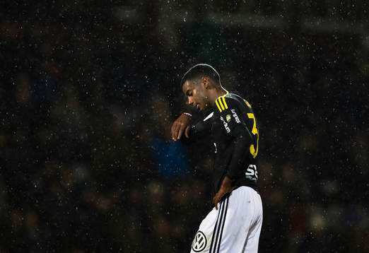 s Alexander Isak ser deppig ut