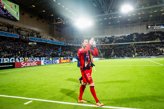 Djurgårdens målvakt Kenneth Høie avtackas och tackar