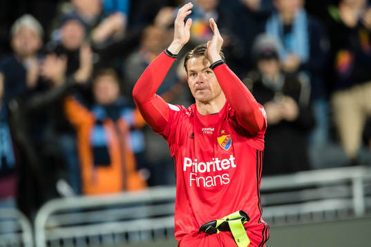 Djurgårdens målvakt Kenneth Høie avtackas
