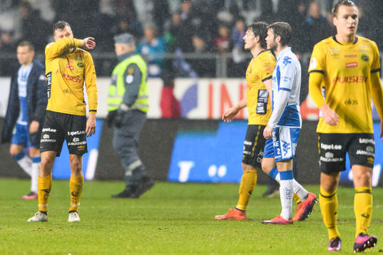 Elfsborgs Viktor Claesson deppar