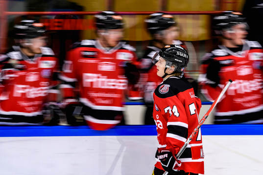 Piteås Petter Mäkitalo jublar