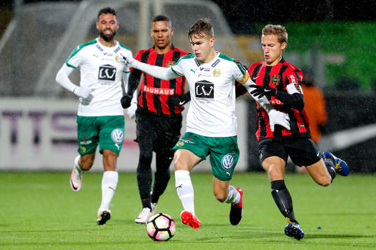 Hammarbys Dusan Jajic och Brommapojkarnas Daniel Stensson