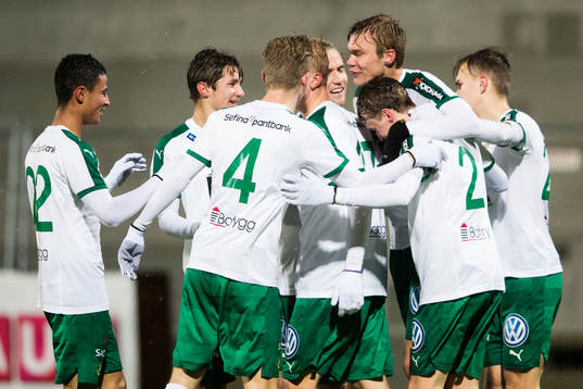 Hammarbys Ian Smith, Sebastian Hjerpebo och David Alm jublar