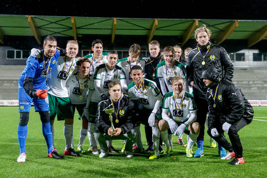 Hammarbys segrande lag jublar