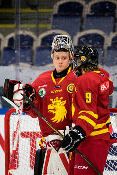 Skånes målvakt Anton Andersson och Linus Hallberg deppar