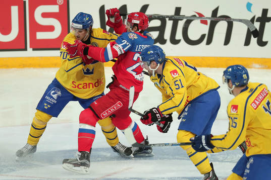 Mario Kempe, SWE and Vyacheslav Leshchenko, RUS