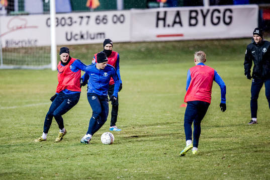 Trelleborgs spelare värmer upp