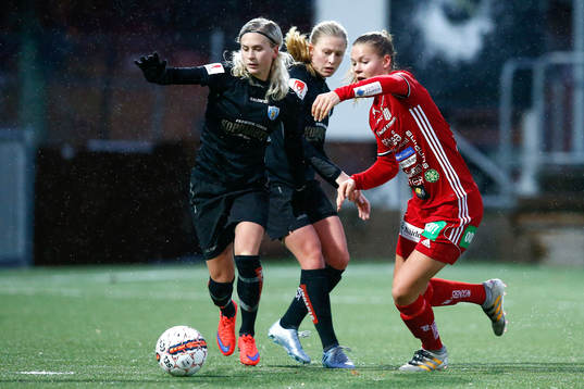 Göteborgs Filippa Curmark och Piteås Nina Jakobsson