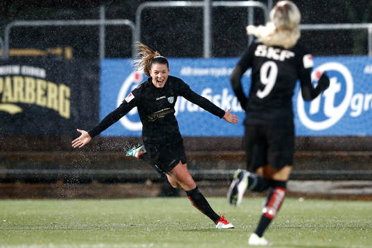 Göteborgs Pauline Hammarlund  jublar