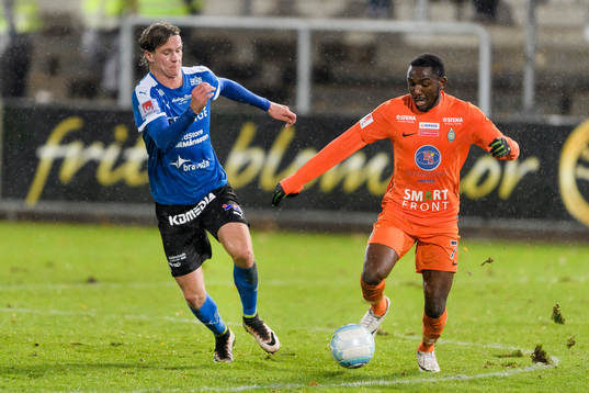Halmstads Alexander Berntsson och Athletics Chidi Omeje